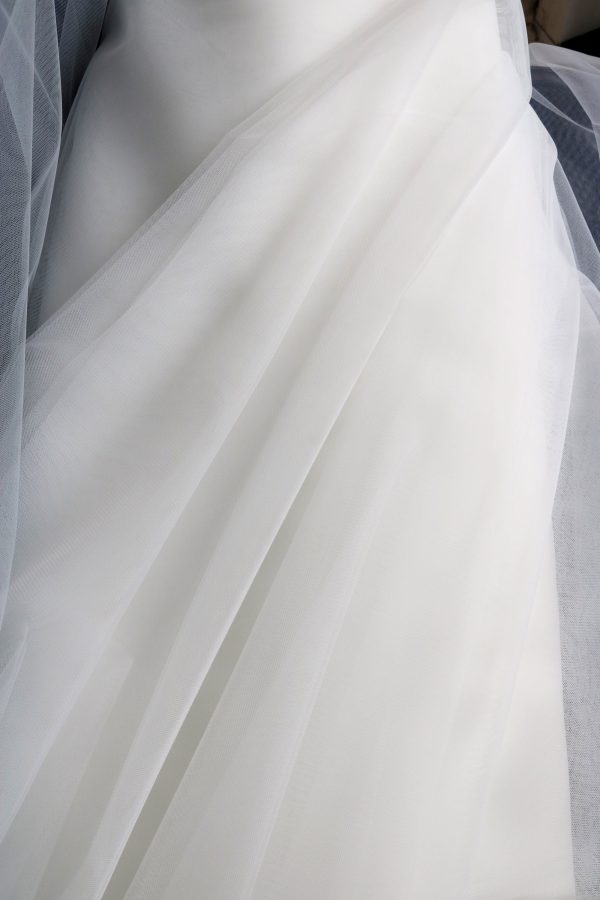 Soft Ivory Bridal Couture Tulle Veiling Mesh Tulle Fabric 3m Wide