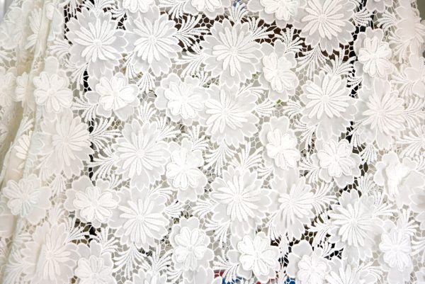 Crêpe De Chine Oscar de la Renta 3D Floral Guipure Embroidery Fabric