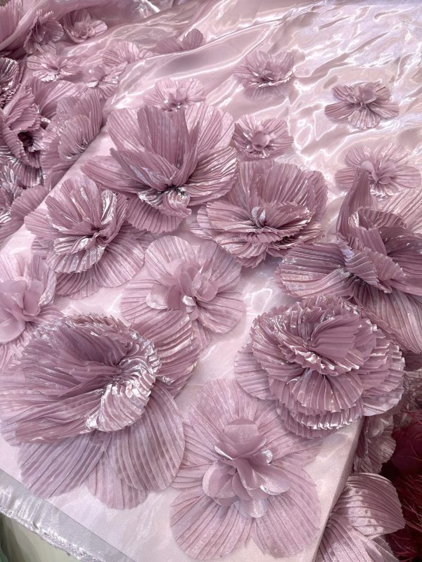Haute Fashion Organza Fabric with 3D Rose Flowers Embroidery Lace Dresses Fabric