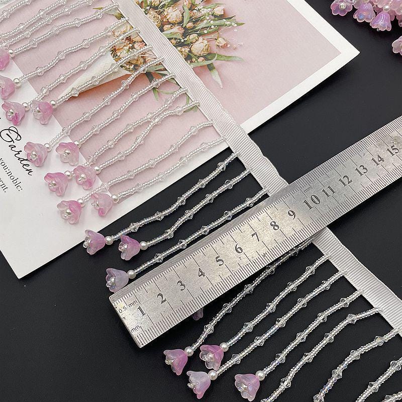 26-135 (12) 10cm beads flower trims