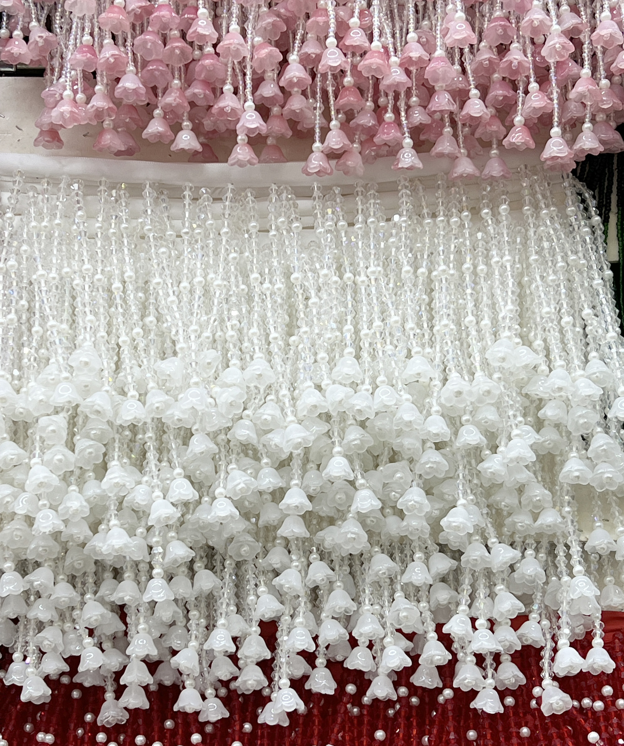 26-135 (2) 10cm beads flower trims